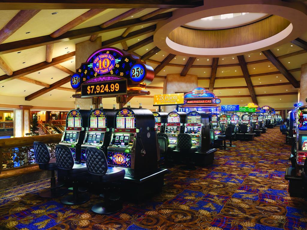 Ameristar Casino Black Hawk Exteriör bild